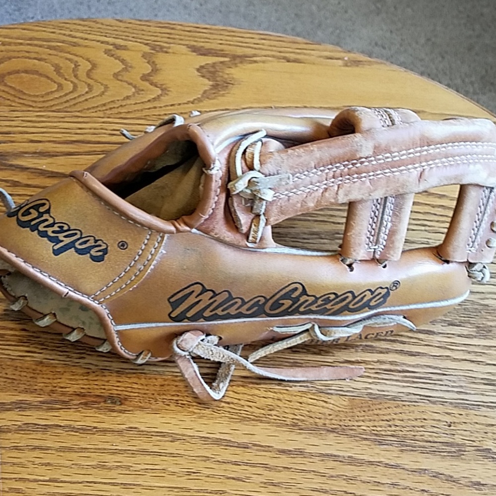 MacGregor Baseball Mitt PE11-5